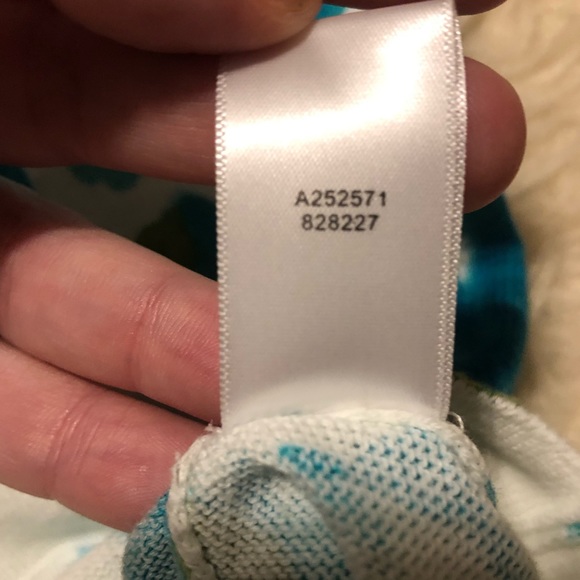 Isaac Mizrahi Peony Floral Boyfriend Cardigan - Picture 7 of 7